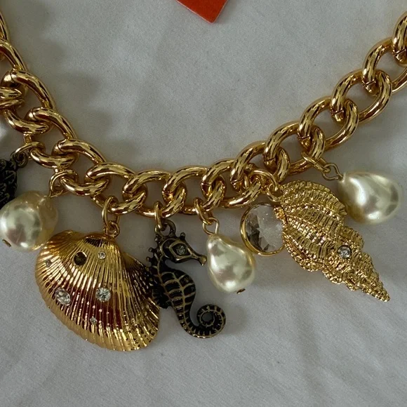 KURT GEIGER LONDON Eagle Shell Bib Necklace Gold Chunky 16" Pave Crystal NWT - Picture 10 of 12